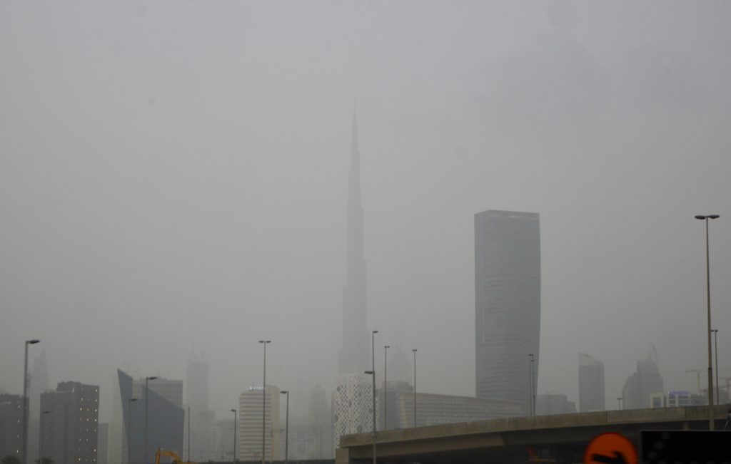 Tormenta de arena en Dubai